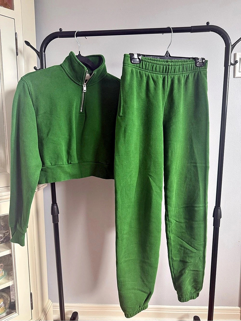 Aritzia Green Sweatfleece Set